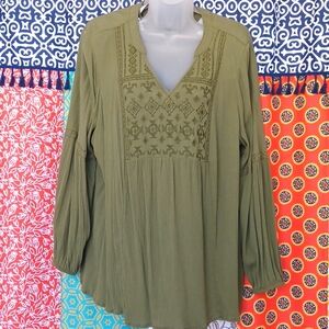 Boho Fab Tunic Top 18 20 Torrid Sage EX